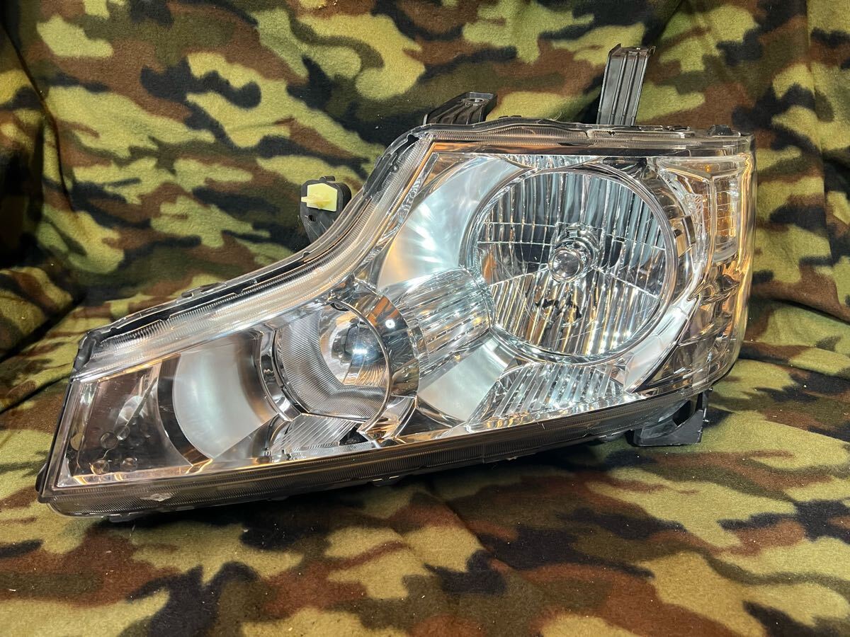 RK1/RK2 前期 ステップワゴン 純正左ヘッドライト 2000円スタート売り切り!! 純正加工や補修用ベースなどに! (koito100-22013) 拍卖