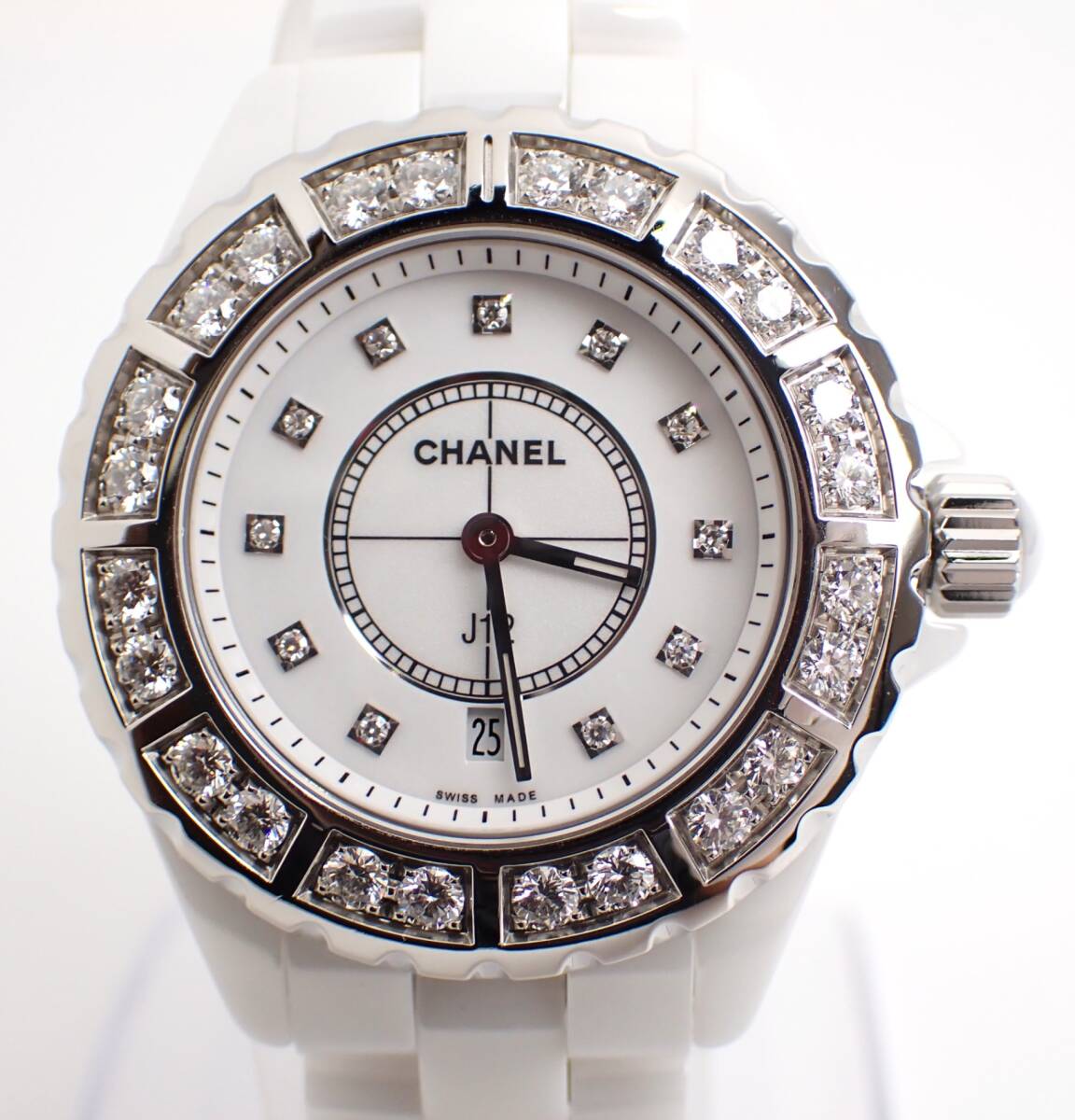 美品 CHANEL(シャネル) J12 H2429 CE ホワイトセラミック 33mm ベゼルダイヤ QZ クオーツ 電池 レディース拍卖