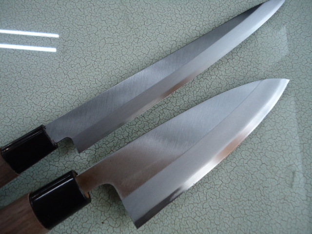 新製品2本セット 高級クルミ柄 出刃150・柳210 片刃 安来白鋼 右利き用拍卖
