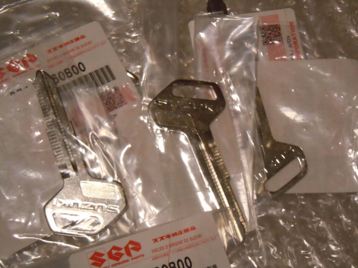 スズキ 純正 ブランクキー 2本 37145-60B00 日本2個 ジムニー JA11 JA12 JA22 1300 シエラ JB31 JB32 拍卖