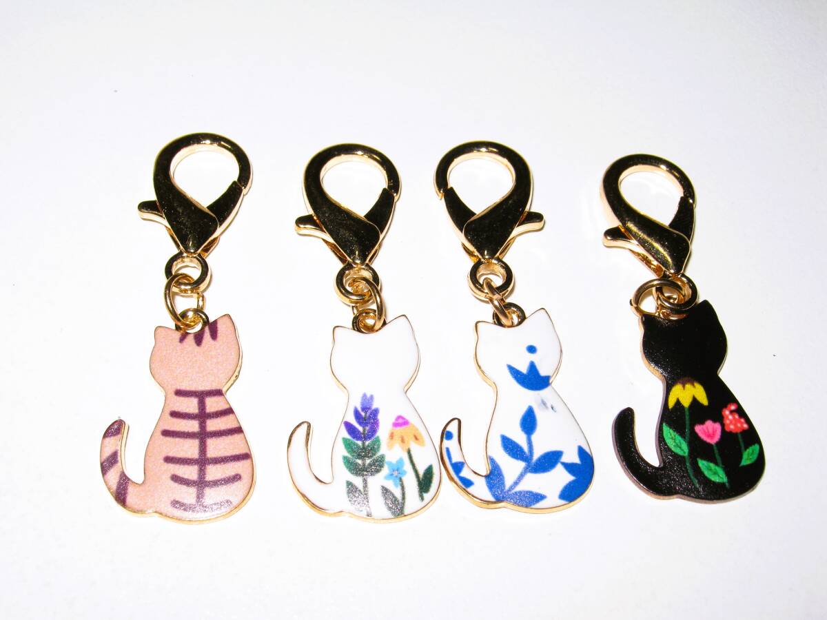 【後ろ姿 にゃんこ キーホルダー 4種類】E 猫 ねこ ストラップ キーチャーム 可愛い 上品 キーリング プレゼント 小型 ミニ ペット拍卖