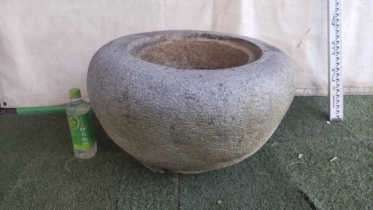 発送不可★配達引取限定★国産白御影石ナツメつくばい★蹲★棗★水鉢拍卖
