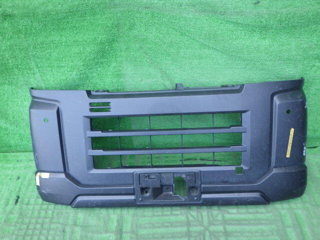 S700V S710V S700M S710M S700B S710B ハイゼットカーゴ アトレー ピクシスバン サンバーバン 純正フロントバンパー 52119-B5220 下部付拍卖