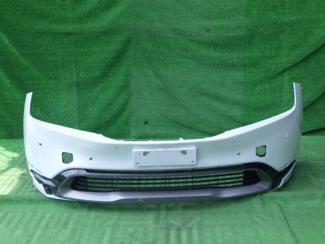 ZVW60 MXWH60 プリウス 純正フロントバンパー PRIUS 白  パール 52119-47B70 ロアグリル付拍卖