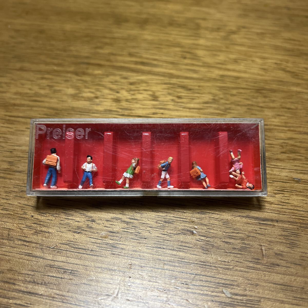 送料込み■未使用 プライザー Preiser  10181 子供 白色 保管品 塗装済完成品 HO(1/87) 情景 背景 フィギュア拍卖