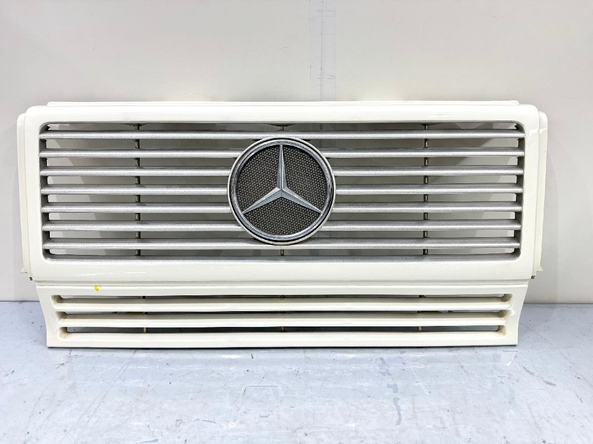 【良品】ベンツ W463 Gクラス ゲレンデ 純正フロントグリル 白ソリッド/シルバー 4638880015 (G74-10)拍卖