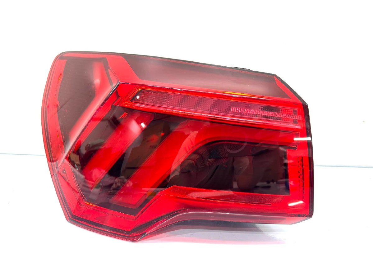 ★小傷★ アウディ Q3 F3 純正 左 テールライト 83A.945.091 (Z29-54)拍卖