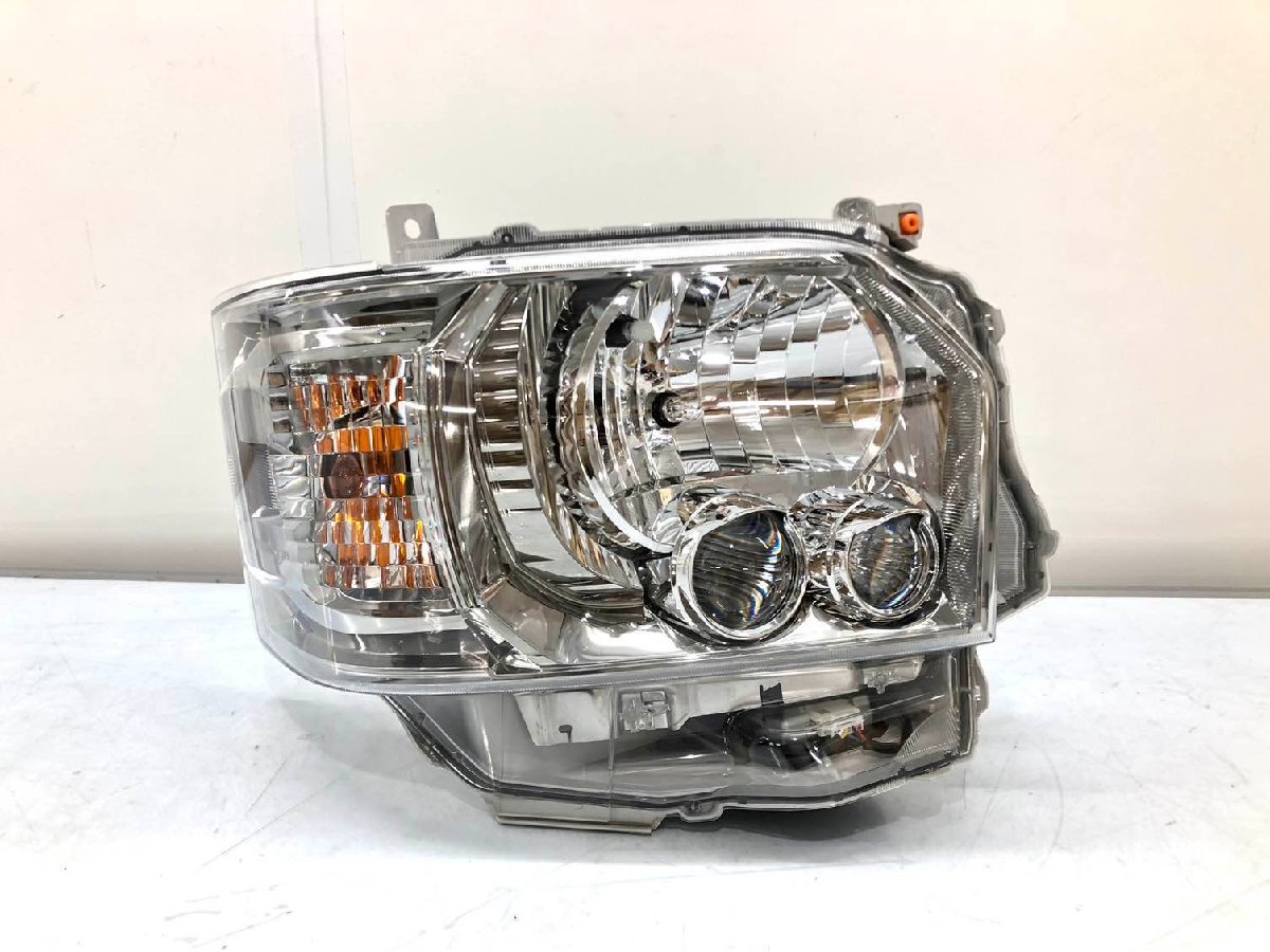 ♪良品♪ ハイエース 200系 4型~ ダークプライム 純正 ヘッドランプ 右 LED〈レべ無し CPU有〉 KOITO26-137 刻印A3(Z30-3m)拍卖