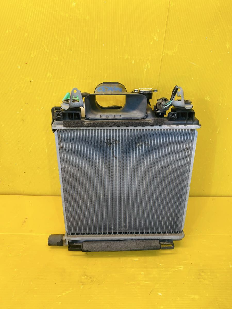 (43672) スズキ スペーシア MK32S ラジエーター ファン セット 送料は1980円(北海道/沖縄県はお問い合わせください)拍卖