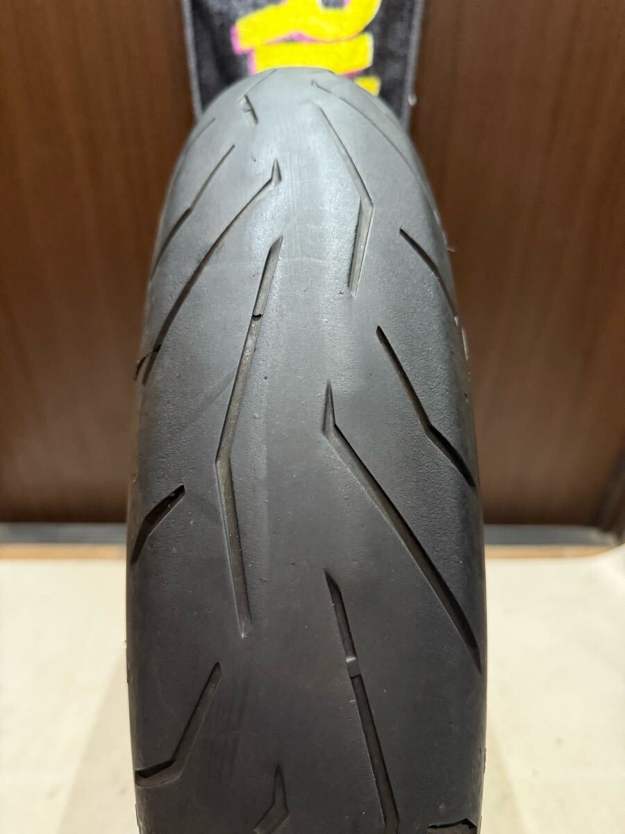 中古MCタイヤ 2023年製造 PIRELLI DIABLO ROSSOⅡ 120/70ZR17 ピレリ ディアブロ ロッソ2 120 70 17 1523 K6434拍卖
