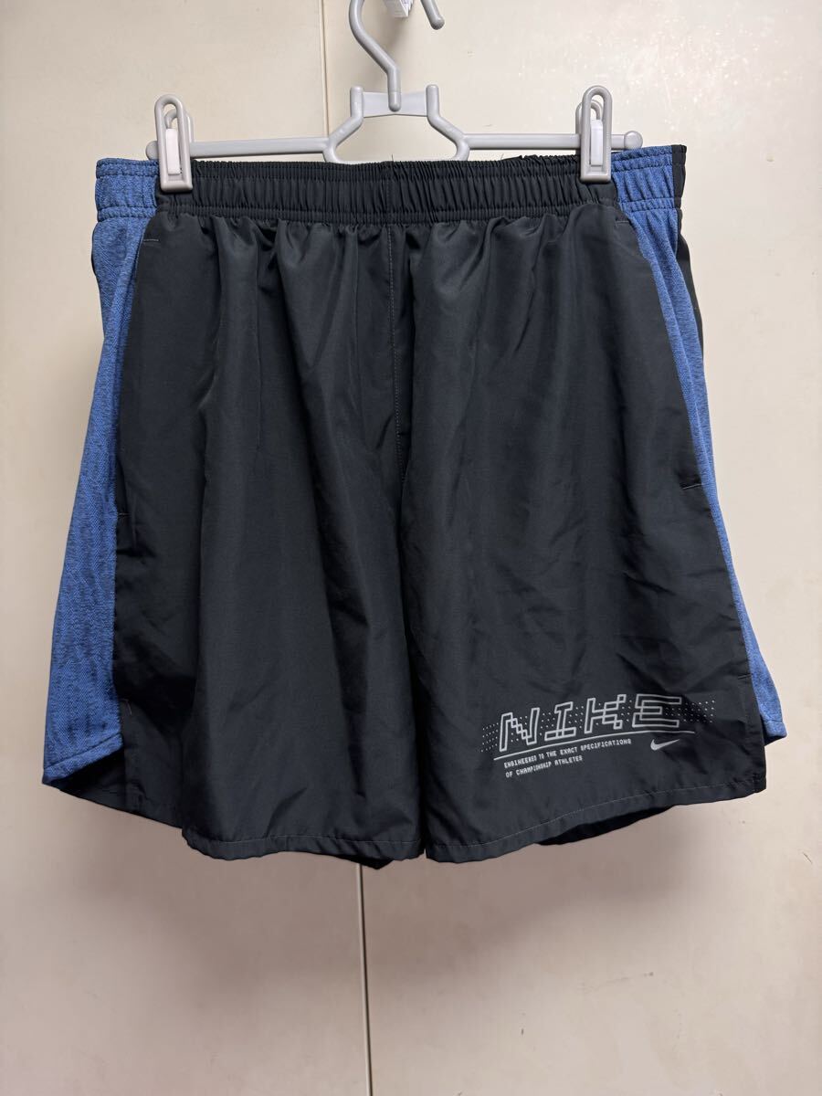 送料格安スピード発送!美品★NIKEナイキランニングパンツインナー付きグレーライン★Lサイズジョギング登山トレランマラソン拍卖