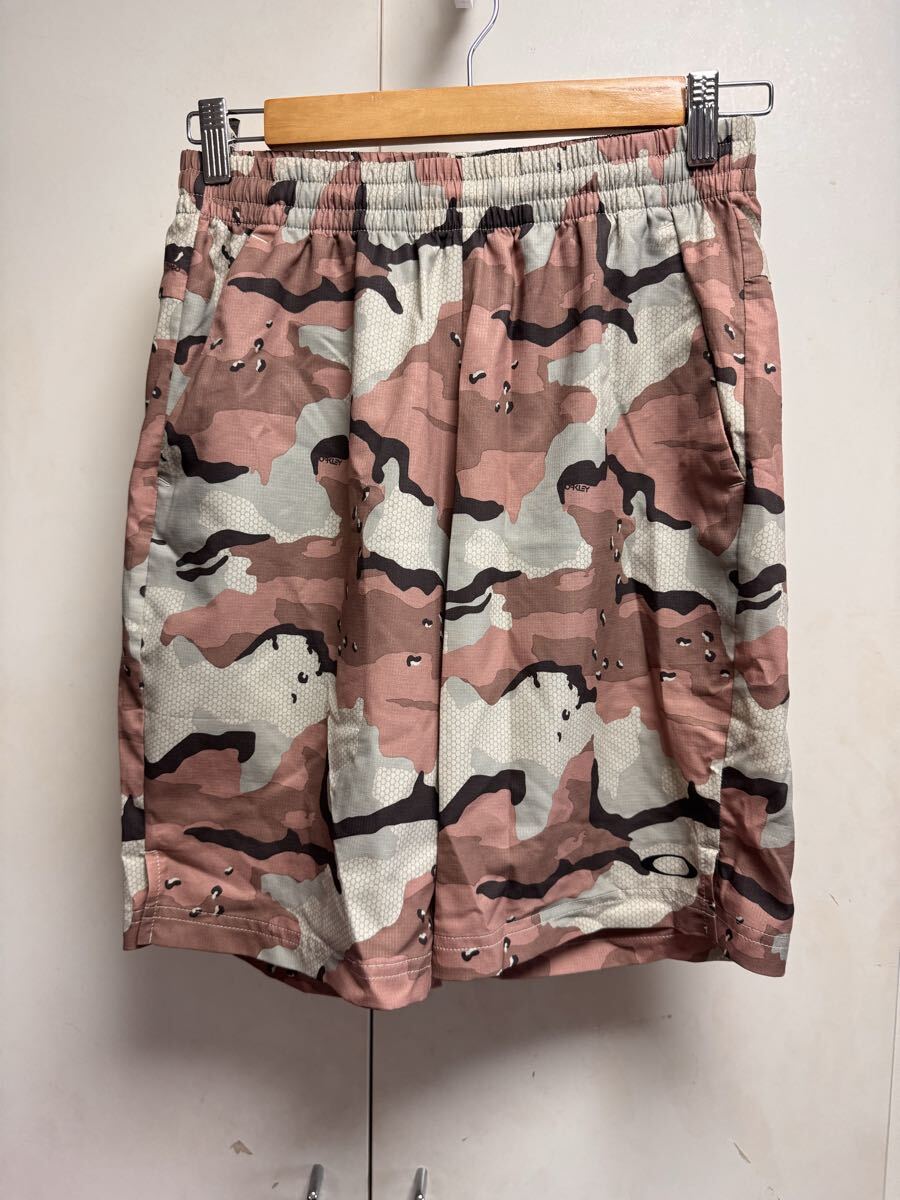送料格安スピード発送!美品★オークリーランニングショートパンツ迷彩②インナー無しMサイズ★ジョギング陸上登山トレランマラソン拍卖