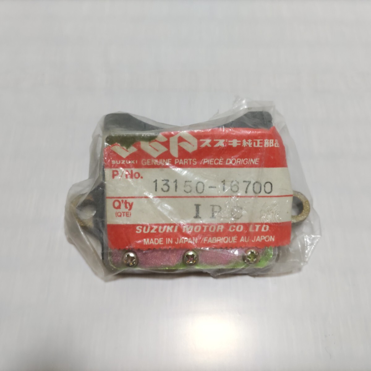 横浜発 未使用 未開封品 RA125 リードバルブ SF13A スズキ SUZUKI 純正部品 メーカー廃盤 昭和 絶版 希少 旧車 13150−16700拍卖