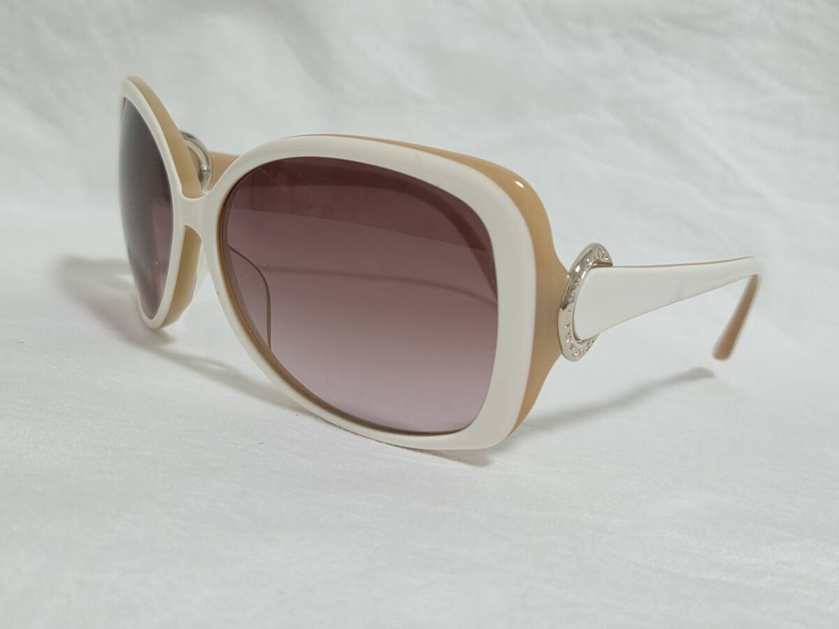 正規レア ブルガリBVLGARI B-zeroロゴリング バイカラーフルフレーム サングラス 茶 白 ラグジュアリークラシック ビッグレンズ アイウェア拍卖