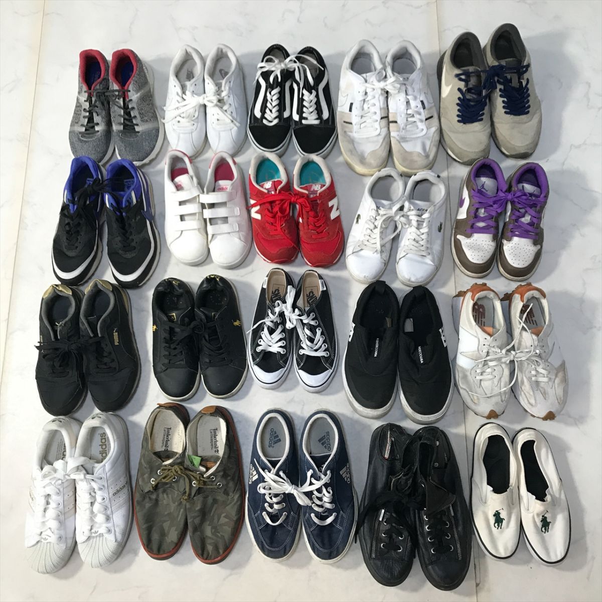 《古着卸》ブランドシューズ*スニーカー*靴20足まとめ売り*セット販売★adidas*DIESEL*RALPHLAUREN*TIMBERLAND*PUMA*NEWBALANCE*他(J1319)拍卖