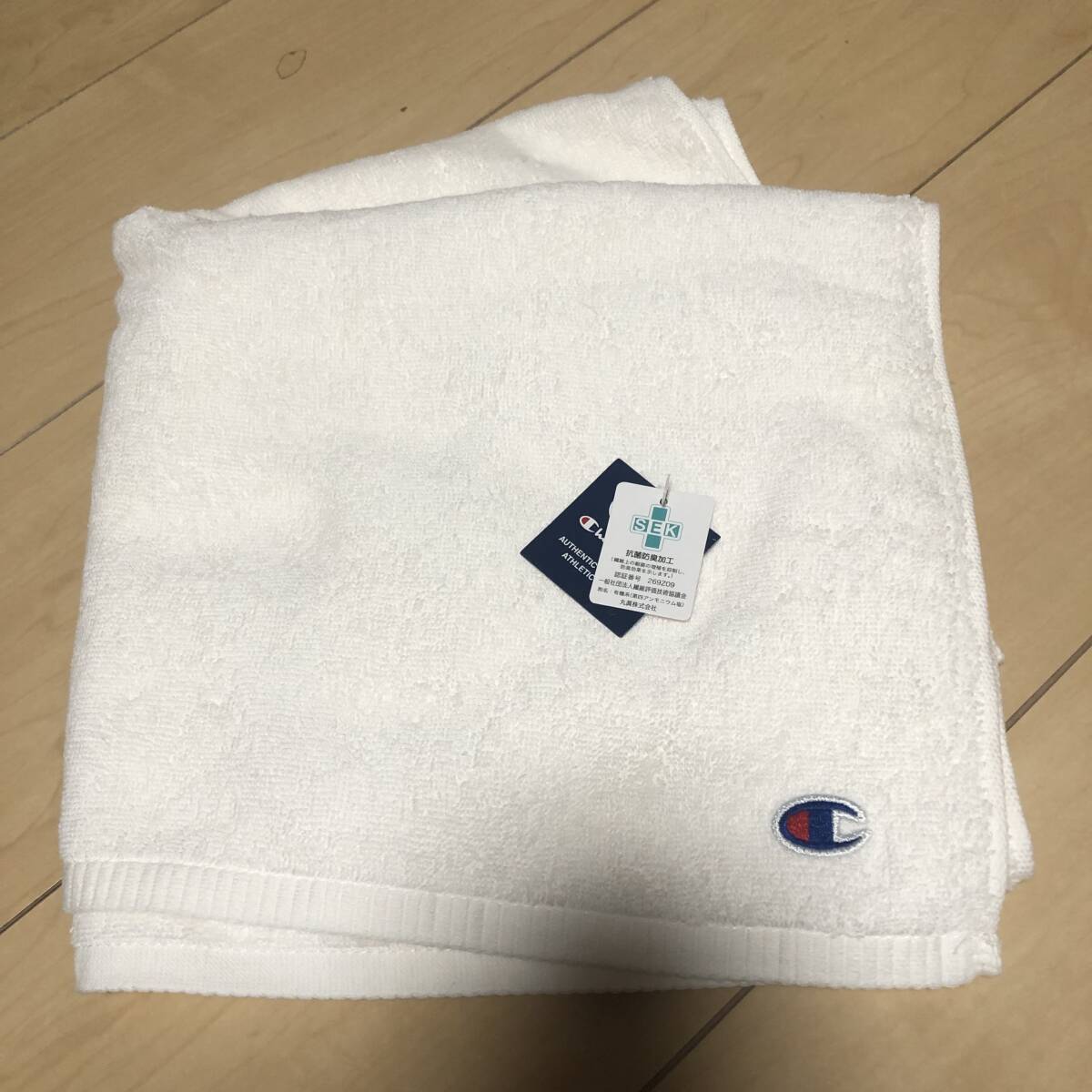 新品 送料 無料●Champion(チャンピオン)ミニバスタオル ●ホワイト スポーツタオル ゴルフ スイミング ジョギング拍卖