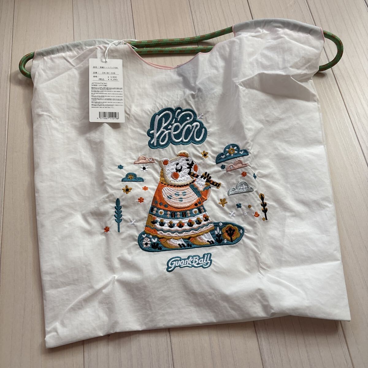 エコバッグ 刺繍 刺繍トートバック 白 新品タグ付き サイズM 4290円の品拍卖