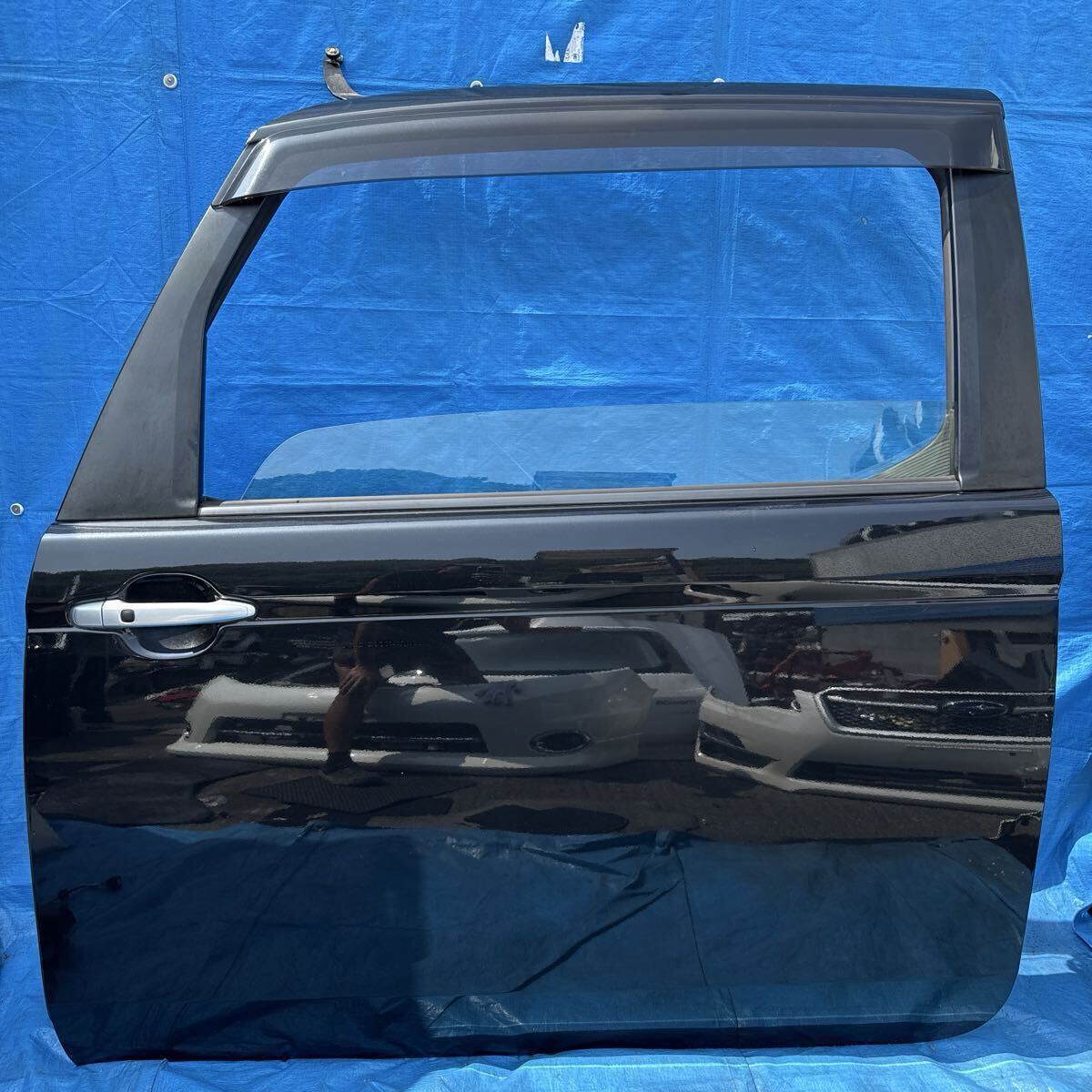 ◆トヨタ スペイド《NSP140 NSP141 NCP141 NCP145》純正 左ドア スライドドア (助手席側) カラー 209 (ブラック) 67004-52490◆拍卖