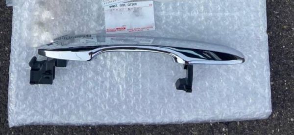 新品 純正品 TOYOTA トヨタ アウタードアハンドルASSY リア RH 右 メッキ ハリアー80系拍卖