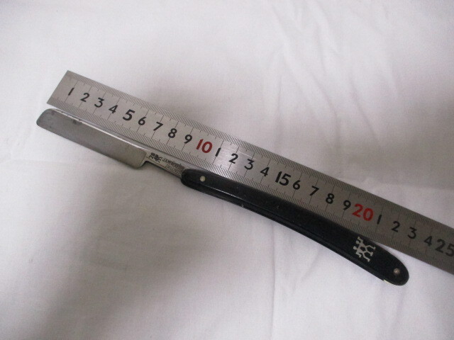 G∀239 西洋剃刀 ヘンケルス ドイツ ゾーリンゲン 28 J.A.HENCKELS SOLINGEN ZWILLINGSWERK 28 検:カミソリ 髭剃り 理容室 床屋拍卖