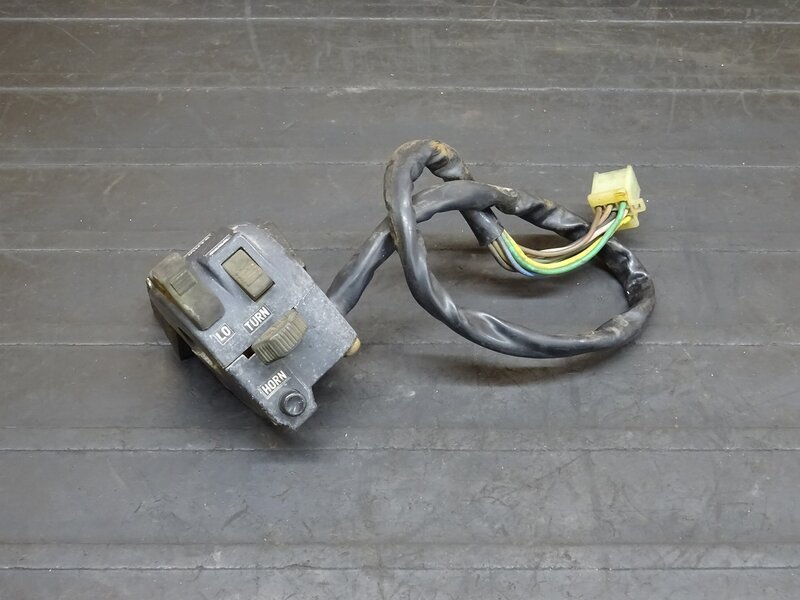 【250813】SR500(1JN-224)◆ ハンドルスイッチ左 スイッチボックス 【検索:2J2 SR400 2H6 1JR拍卖