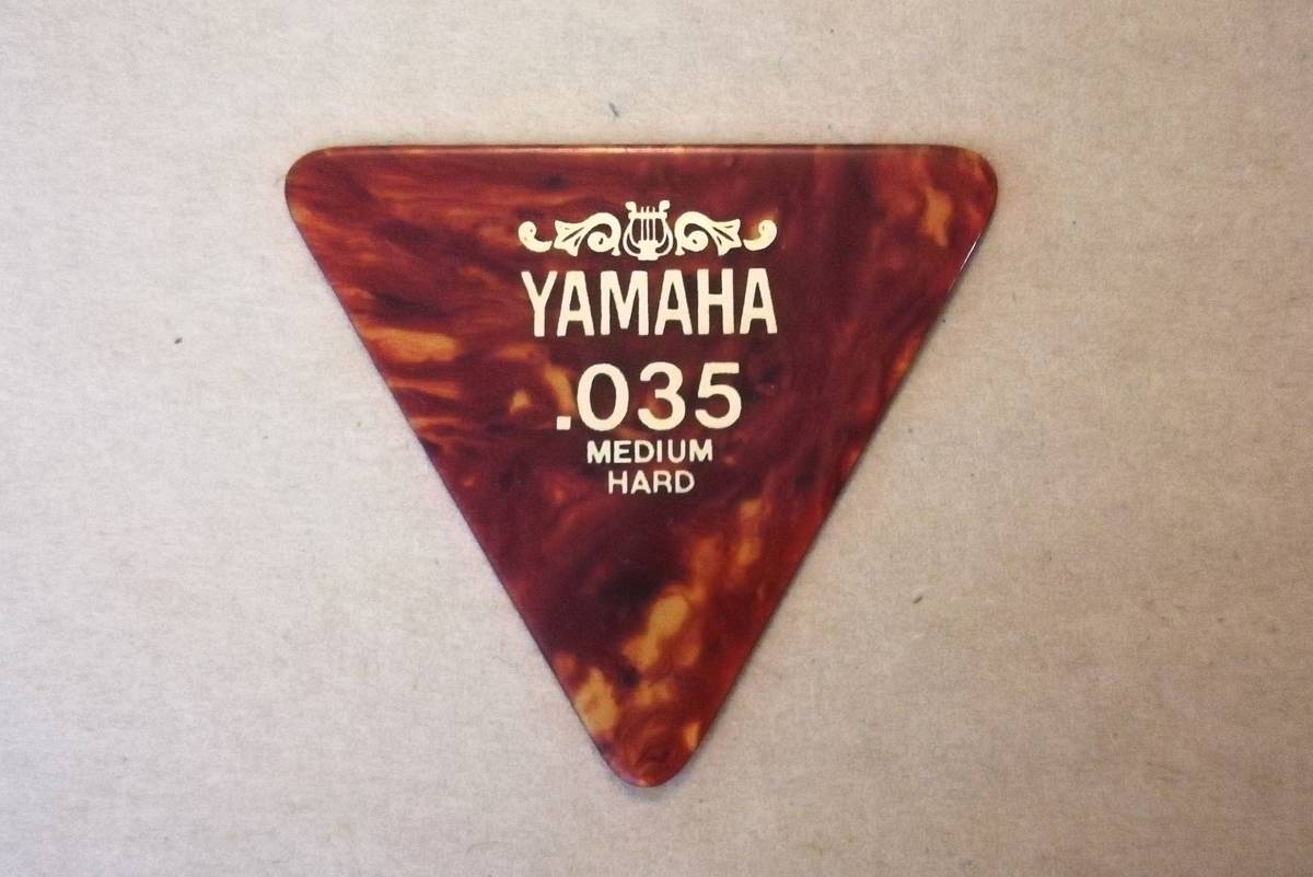 ☆YAMAHA☆ヤマハ ピック☆.035inch(約0.9mm)MEDIUM HARD☆ベッコウ☆トライアングル型☆ジャパンビンテージ☆未使用デッドストック品 15-拍卖