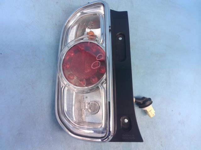 ハスラー DBA-MR31S 左テールランプ A ZVG 35603-65P0 35670-65P10拍卖