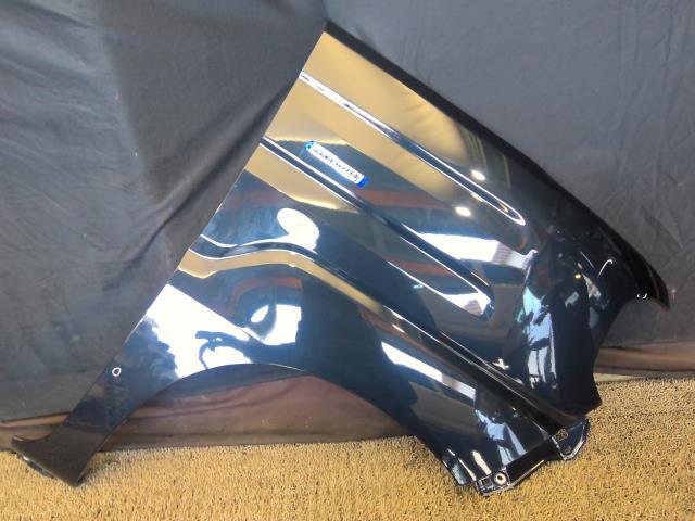 スペーシア 5AA-MK94S フロント右フェンダー ハイブリッドX セーフティ+ モニターナビ スズキコネクト車 ZJ3 57611-53U00拍卖