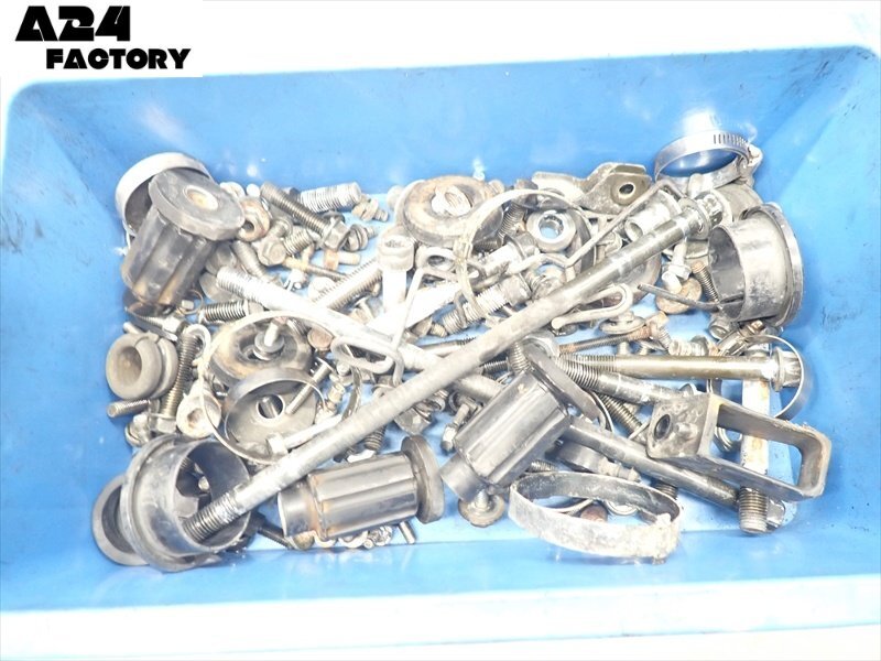 I1R7-0808 カワサキ ZZR1100 D型 ボルト ナット シャフト 【ZXT10D-007~ 動画有】拍卖