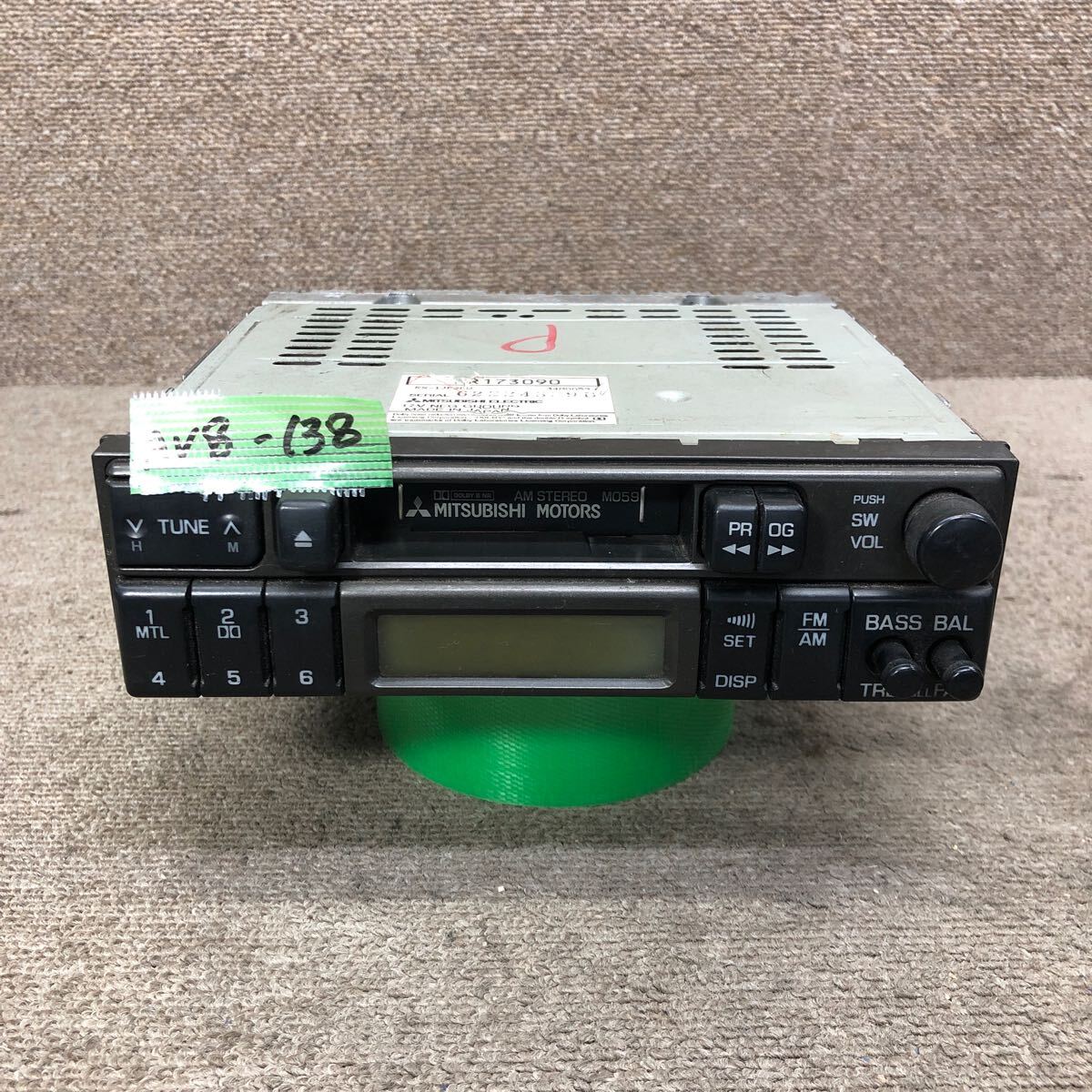 AV8-137 激安 カーステレオ MITSUBISHI MR173090 RX-1JF2CW 34M0059 カセットデッキ FM/AM オーディオ 通電未確認 ジャンク拍卖