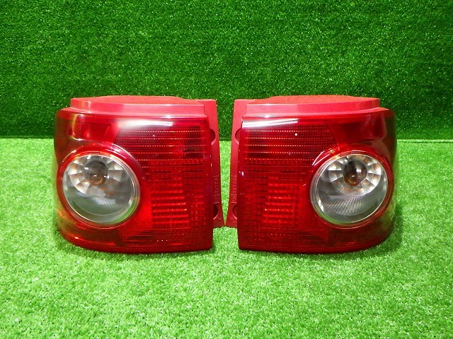 タント テールレンズ 左右 L350S L360S 4983A ダイハツ 250821028拍卖