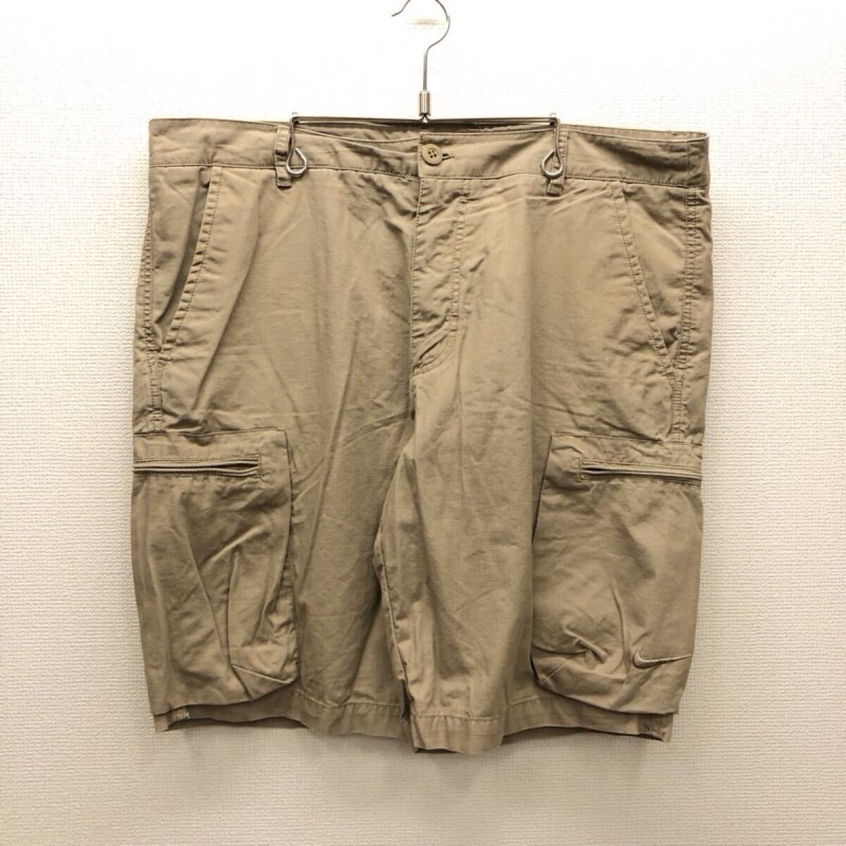 【GH182】NIKE W36 カーゴハーフパンツ ベージュ メンズブランド古着 ナイキ ショートパンツ 送料無料拍卖