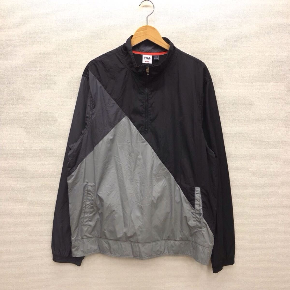 【GH593】FILA GOLF XLサイズ ウィンドブレーカー ブラック×グレー ハーフジップ ブランド古着 フィラゴルフ スポーツウェア 送料無料拍卖