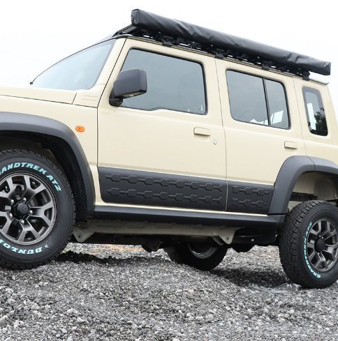 2023-2024新型ジムニーの5ドア版ドアトリムjimny車のドアの保護板拍卖