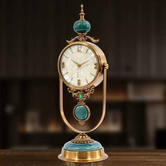 ヨーロッパ式置時計の置物リビングルームの軽いスイング置時計の置物アメリカ式時計の置物置物卓上時計デスクトップ拍卖