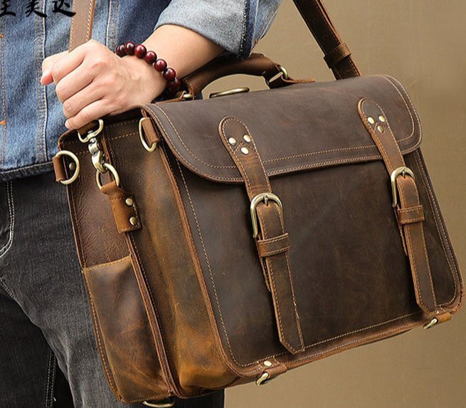 レトロなワイルド狂った馬の皮の本革斜めショルダーバッグの新型の男性のかばんコンピュータのかばんです拍卖