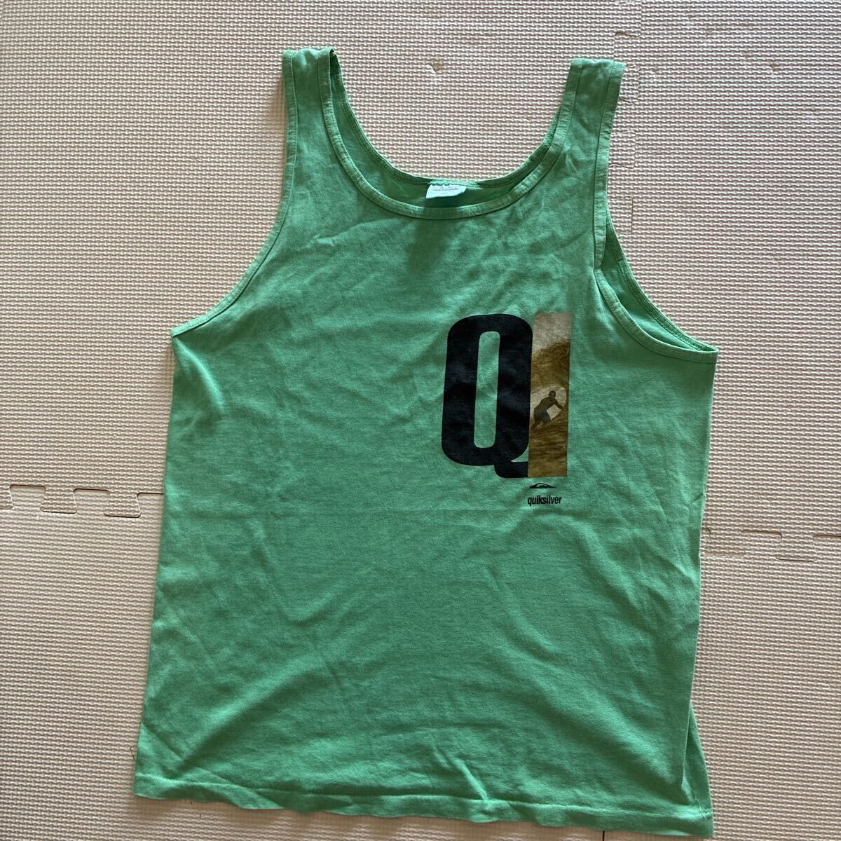 90s【quiksilver】クイックシルバー タンクトップ USA製 Mサイズ エメラルドグリーン ビンテージ オールドサーフ スケート 裾シングル拍卖
