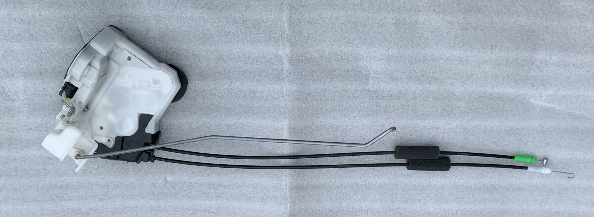 フロント右ドアロックソレノイド トヨタ ルーミー拍卖