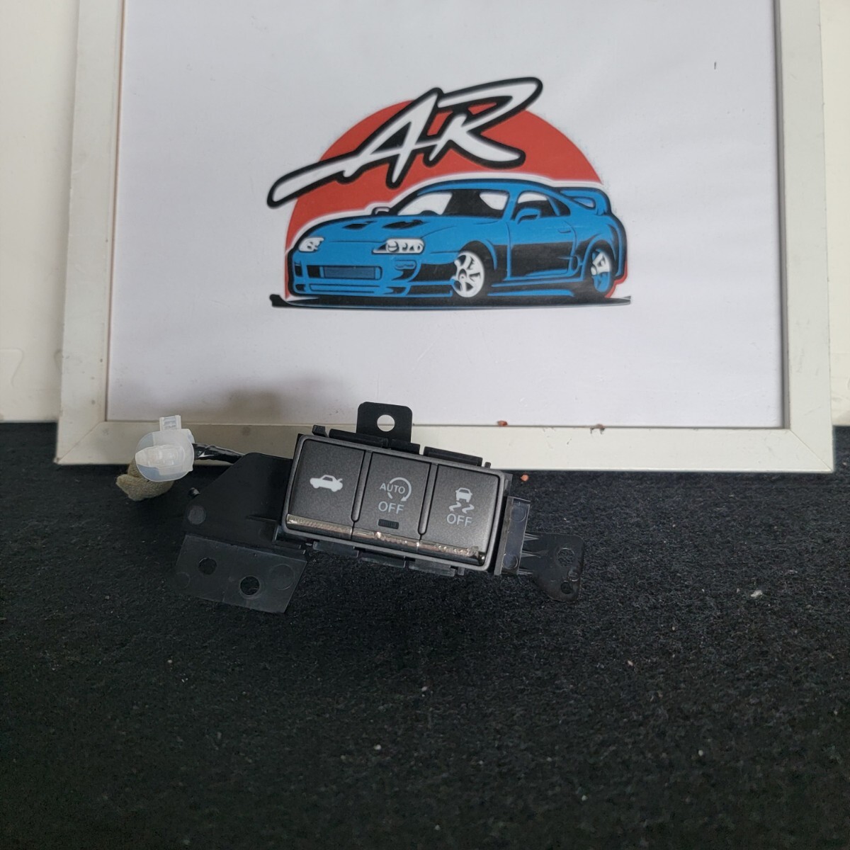 ボタン. 日産フォーカス ZV37 YV37拍卖