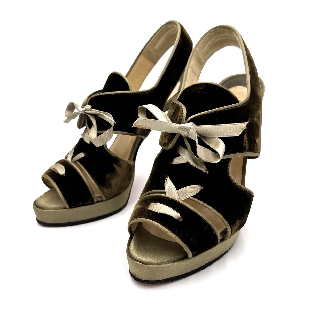 B * イタリア製 '高級感溢れる' Christian Louboutin クリスチャンルブタン 別珍 ベロア ヒール サンダル EU37.5 23.5~24cm レディース拍卖