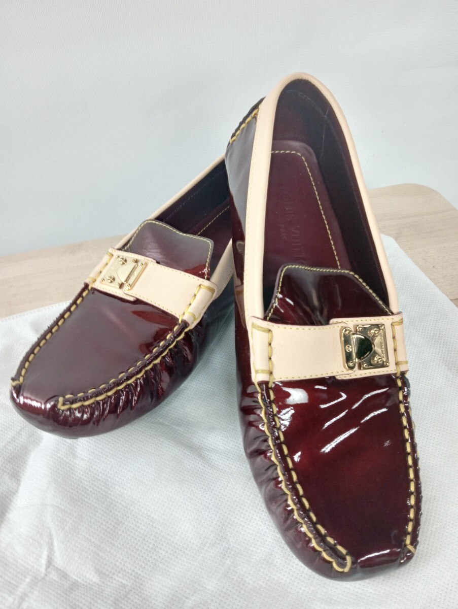 【美品】ルイヴィトン フラットシューズ ドライビングシューズ エナメル 37 (23.5-24cm) ボルドー シューズ 靴拍卖