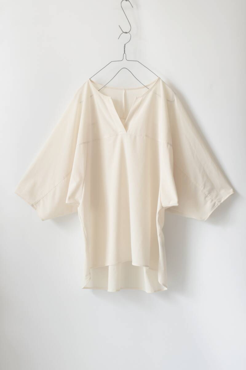 美品 ROPE:バックギャザーカットソーブラウス/洗濯機可/ロペ/サイズ38拍卖