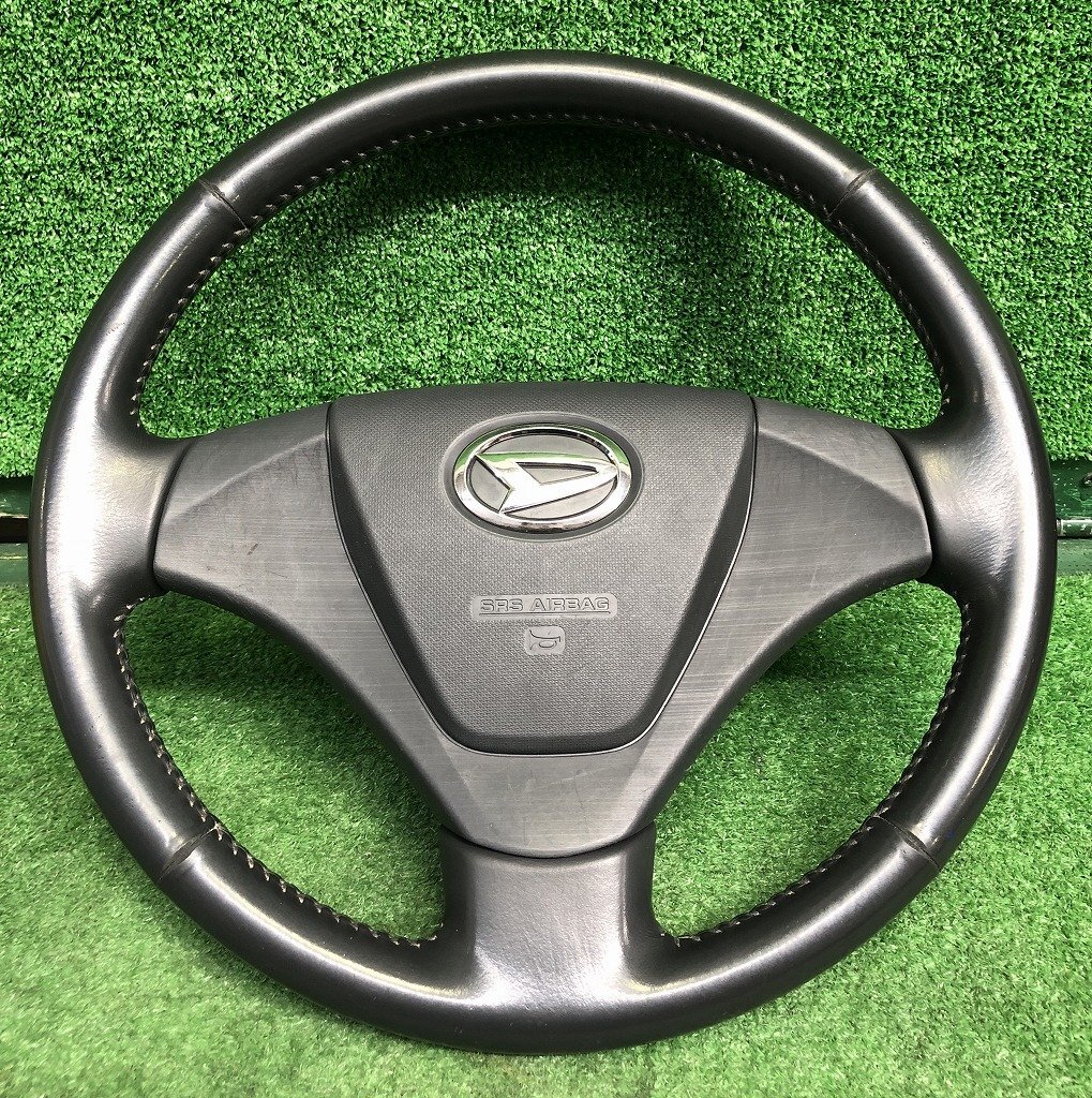 ☆ムーヴ LA100S レザーステアリング ハンドル 小傷・線傷・汚れ・スレ・劣化有り 送料サイズ【B】拍卖