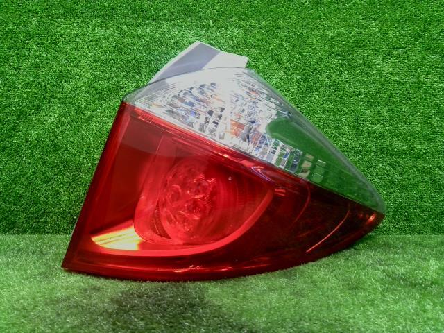 ★ラクティス DBA-NCP120 右テールランプ テールライト X 81550-52A00★拍卖