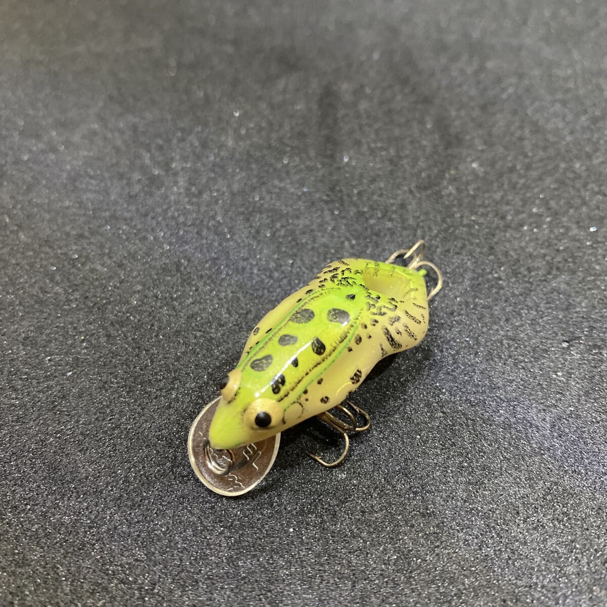 レーベル ウィー フロッグ REBEL Wee Frog 4cm 2.8g バス トラウト エリア 渓流 ミノー トップ拍卖