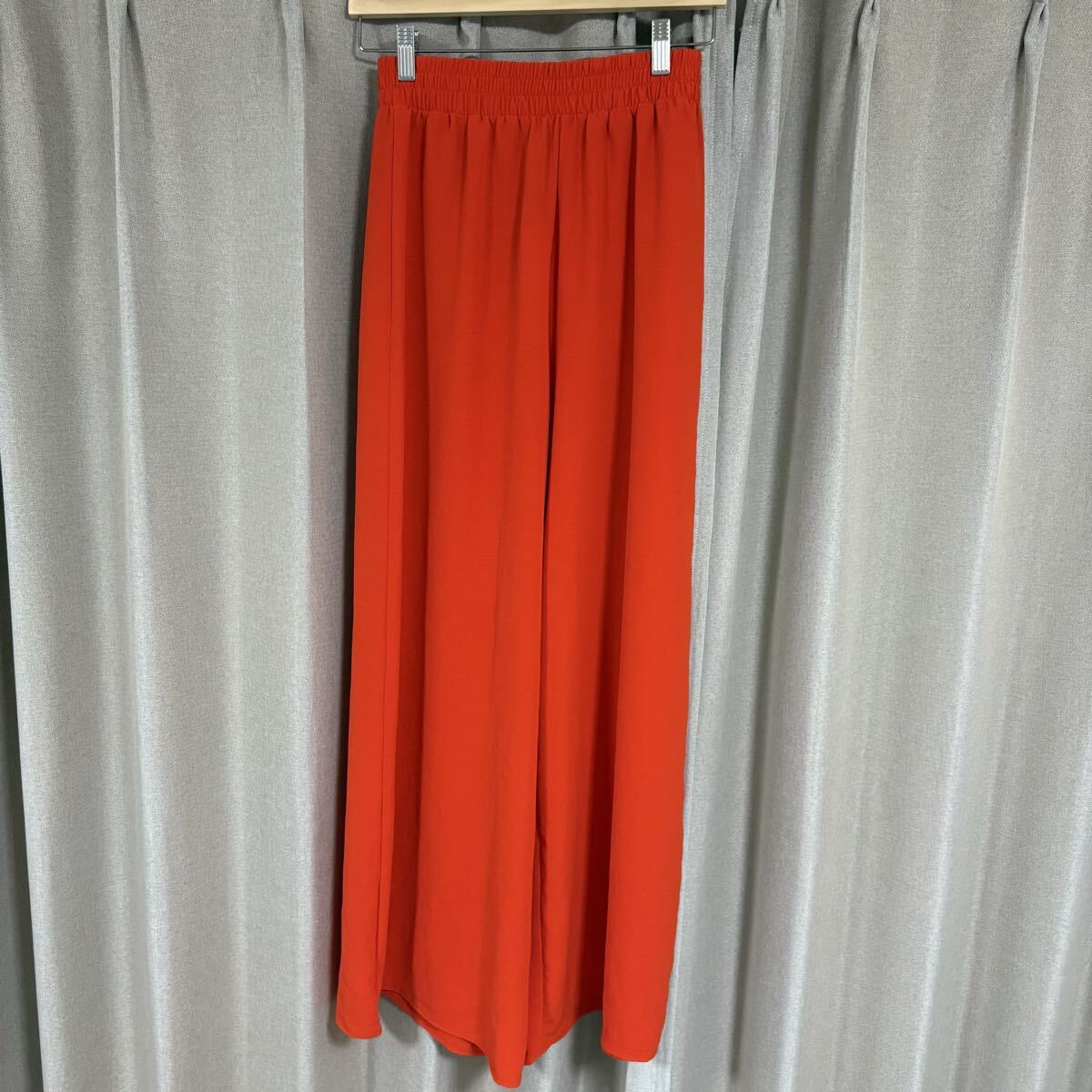 送料無料★未使用 ZARA ワイドパンツ S オレンジ拍卖