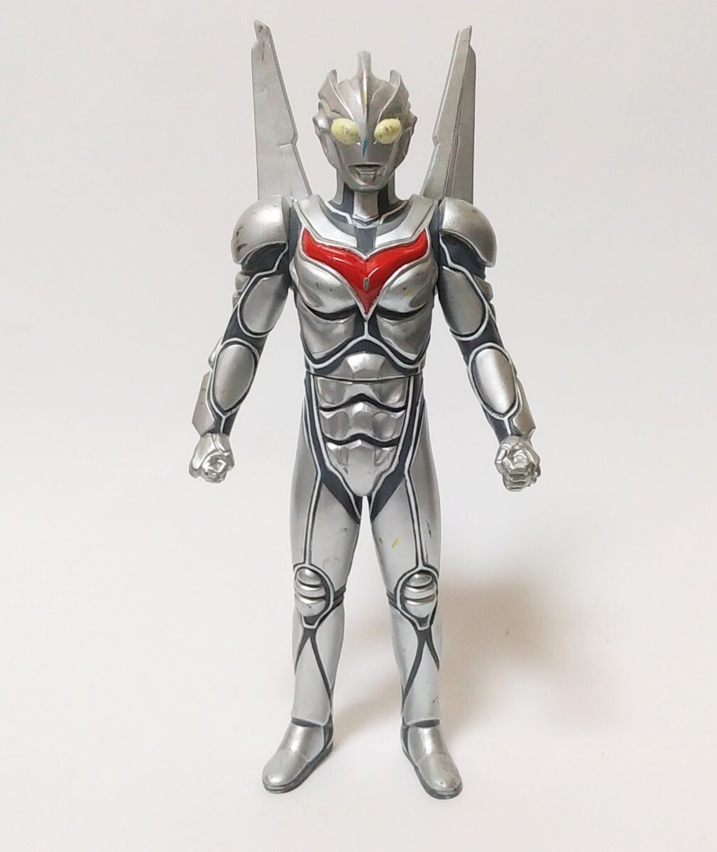 ☆BANDAI☆2004年製☆ソフビ☆ウルトラヒーローシリーズ☆ウルトラマンノア ☆ウルトラマンネクサス☆フィギュア☆17.5㎝☆中古品☆拍卖