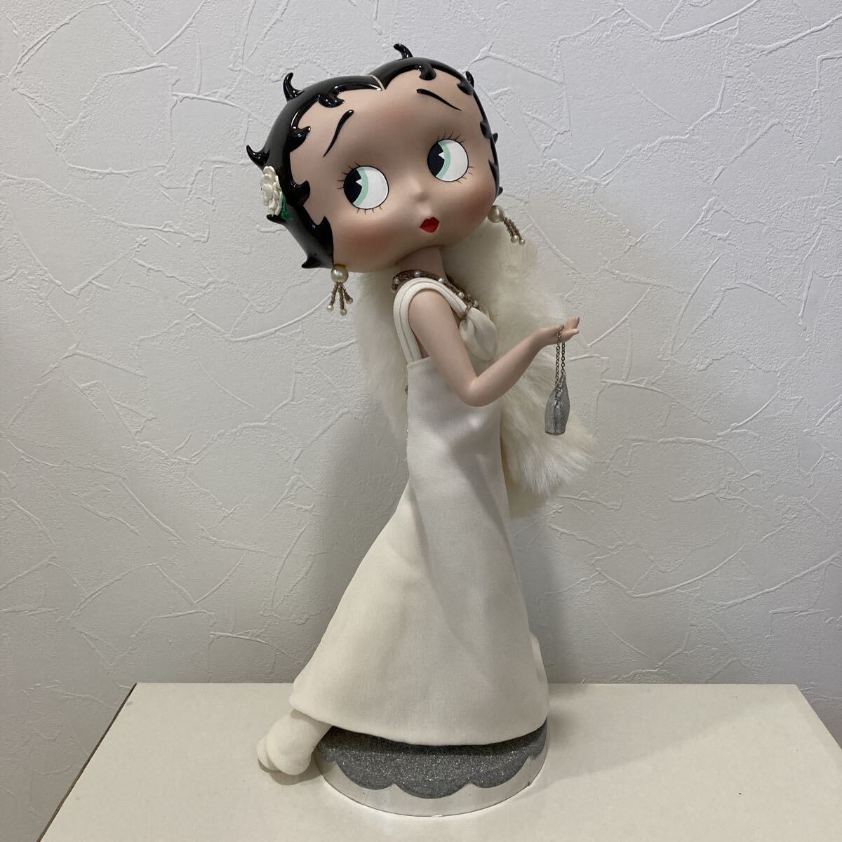 ベティ ブープ ダンバリーミント 白ドレス ベティちゃん 人形 BETTY BOOP イレジスティブル Danbury Mint 白/ドレス 陶器拍卖
