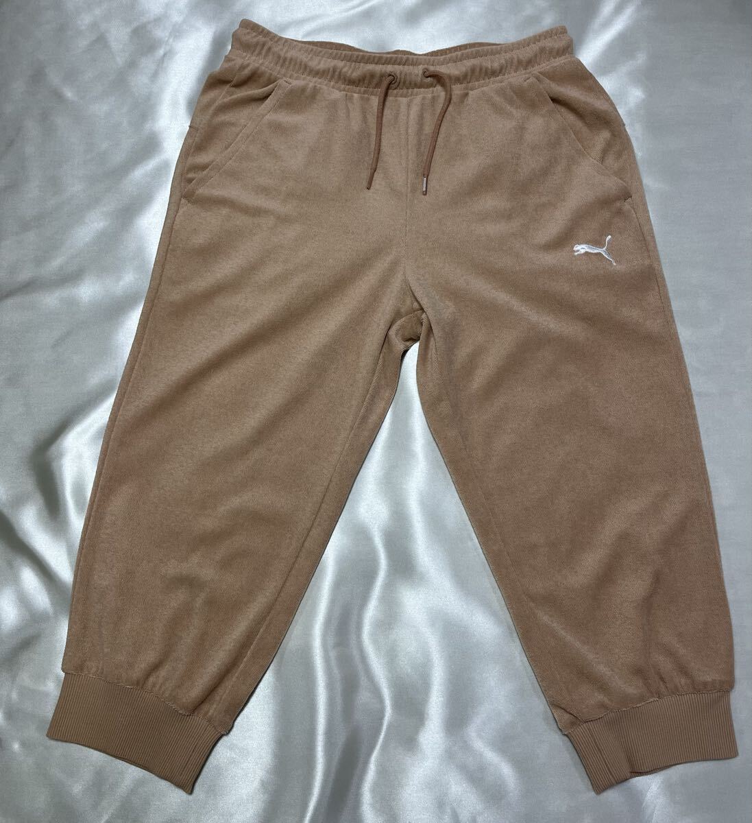美品 PUMA プーマ クロップドパンツ べージュ系 S拍卖