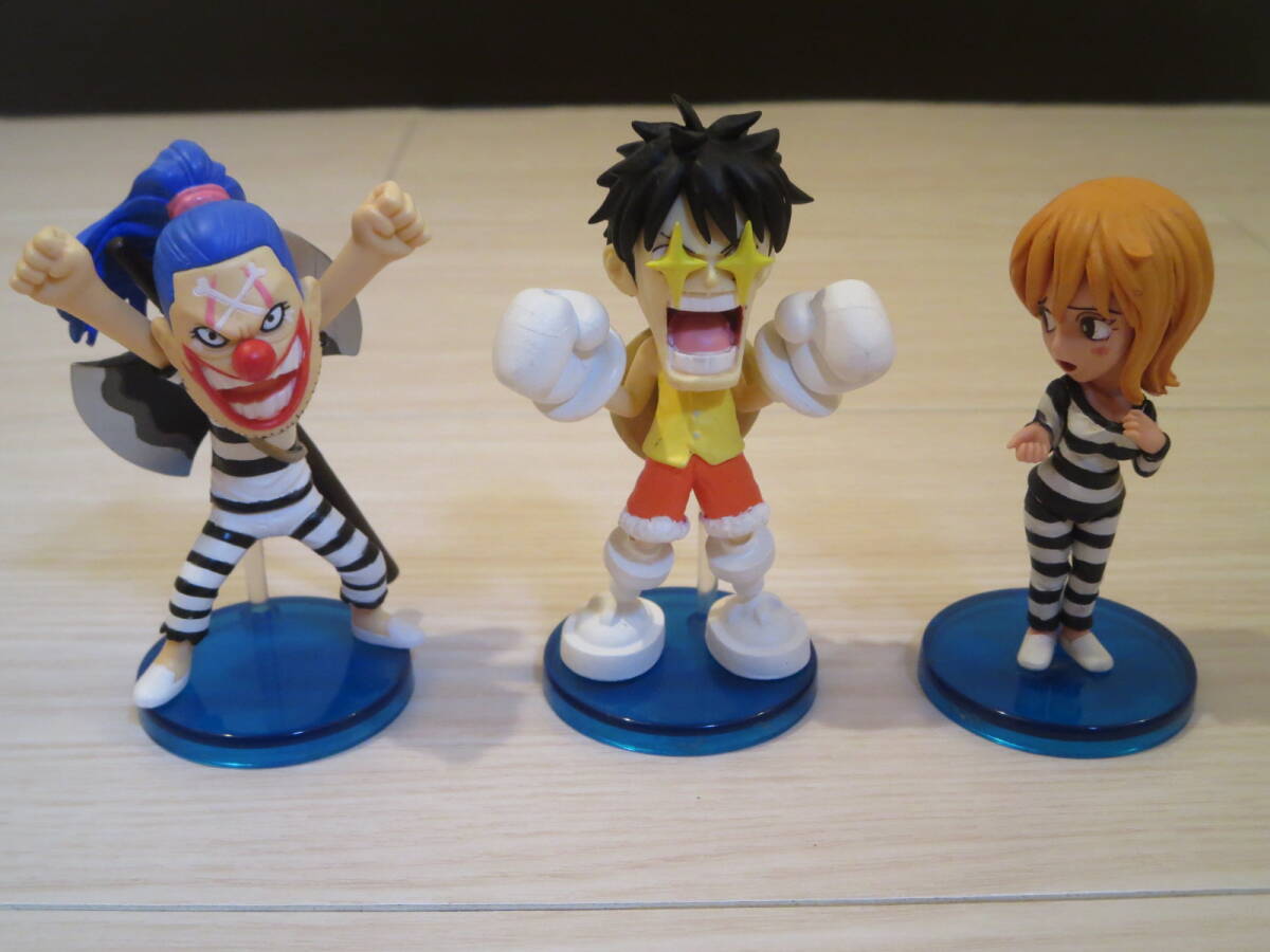 ロ ワンピース ワールドコレクタブルフィギュアvol.11【バギー】【ルフィ】【Mr.2ボンクレー(ナミの姿)】3体セット拍卖